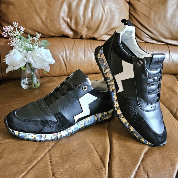 Men's Fendi Black White Leather Timeless Sneakers Size 9 US or 7 UK - Picture 15 of 16